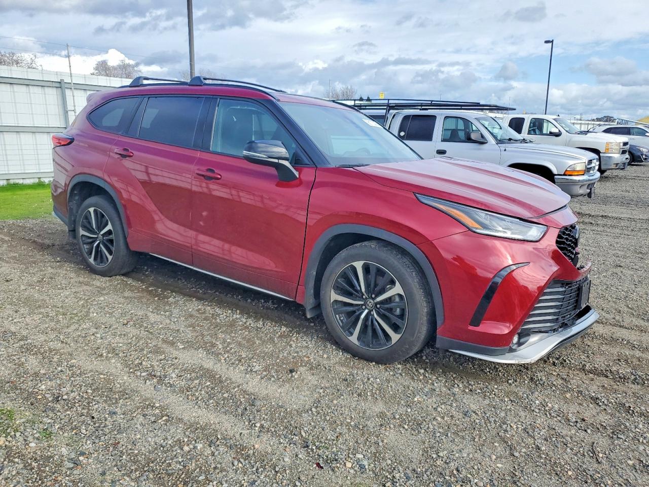 2022 TOYOTA HIGHLANDER XSE photo 4