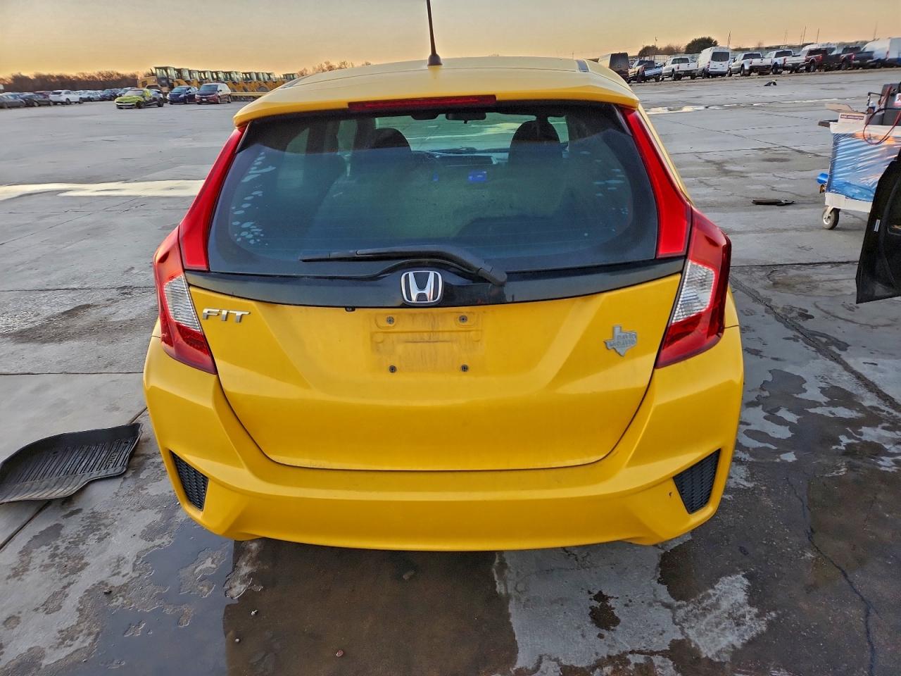 2019 HONDA FIT LX photo 11