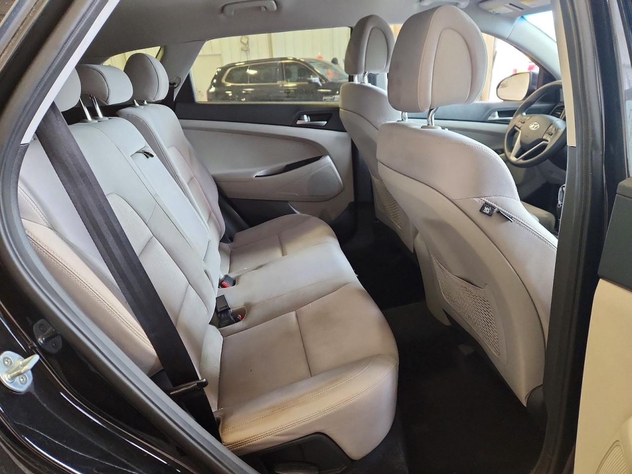 2018 HYUNDAI TUCSON SEL photo 11