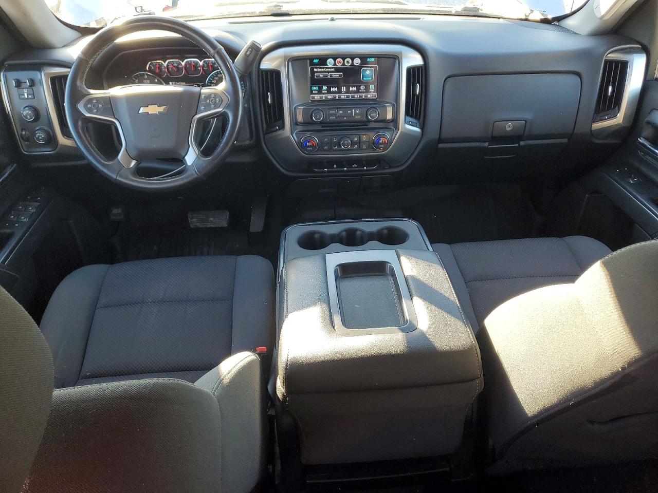 2018 CHEVROLET SILVERADO K1500 LT photo 8