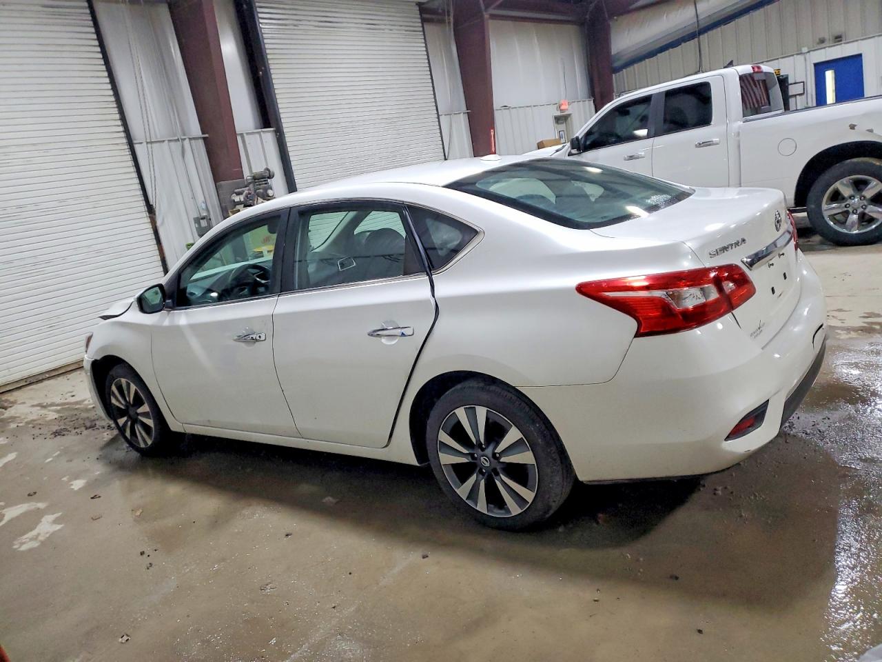 2017 NISSAN SENTRA S photo 2