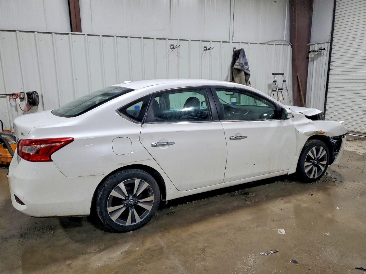 2017 NISSAN SENTRA S photo 3