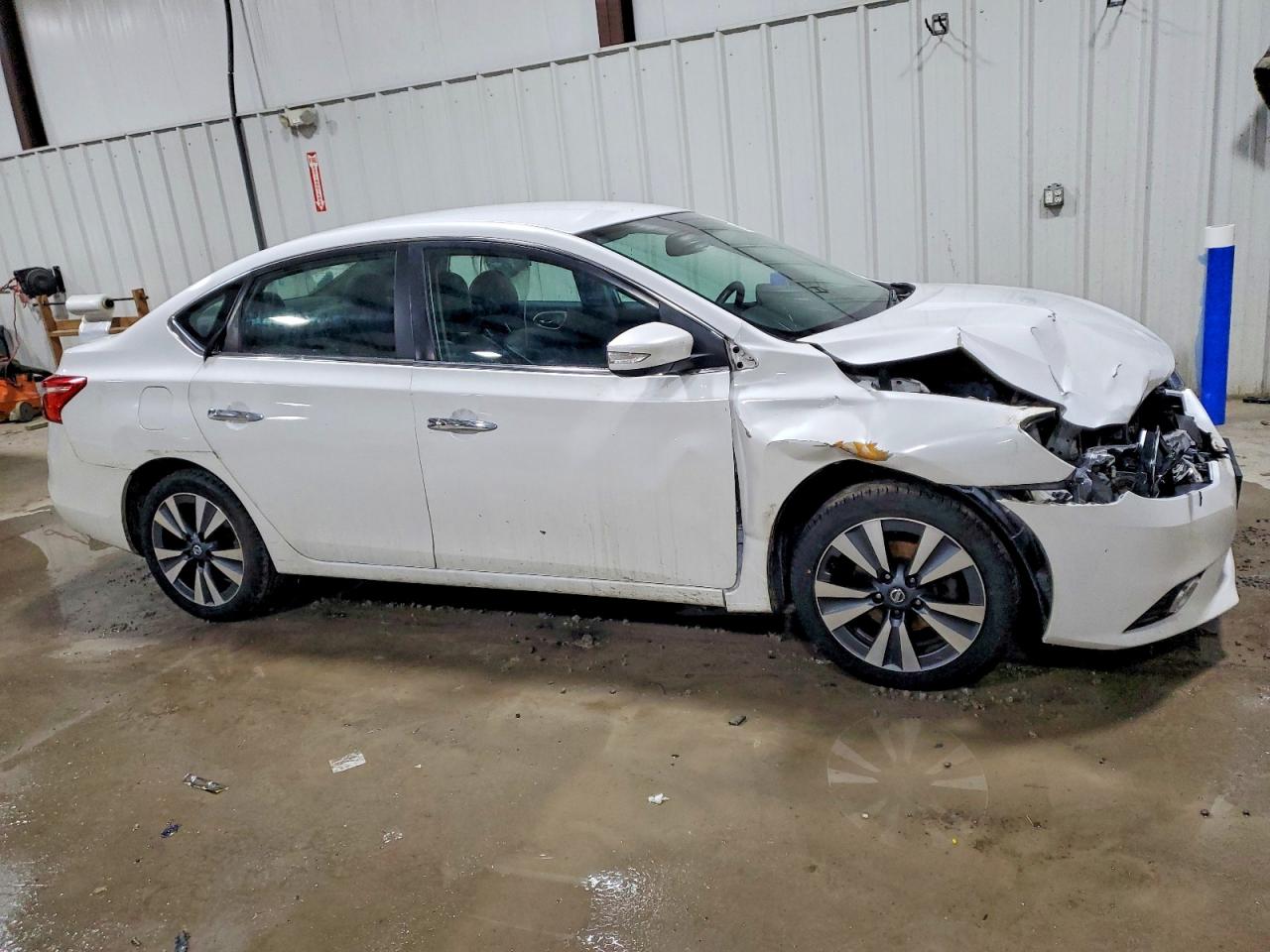 2017 NISSAN SENTRA S photo 4