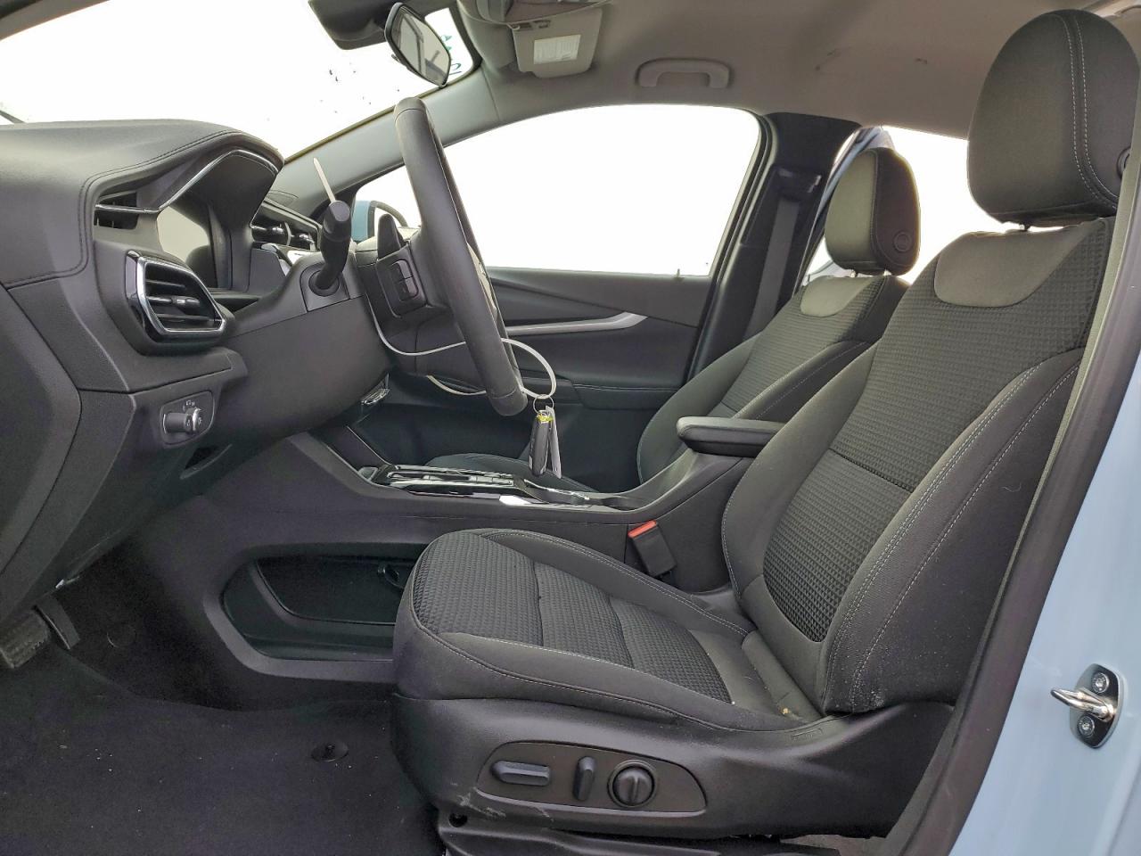 2023 CHEVROLET BOLT EUV LT photo 7