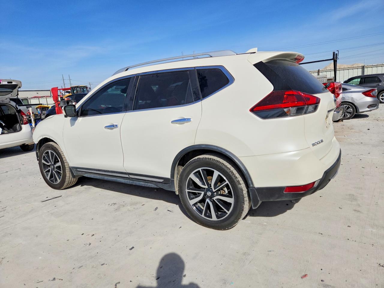 2018 NISSAN ROGUE SL photo 2