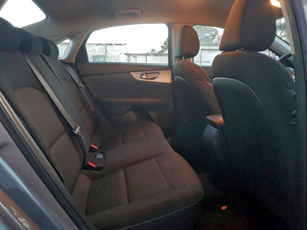2024 KIA FORTE LX photo 10