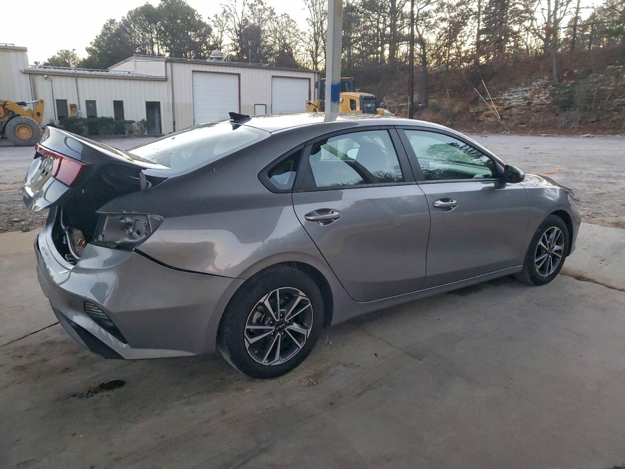 2024 KIA FORTE LX photo 3