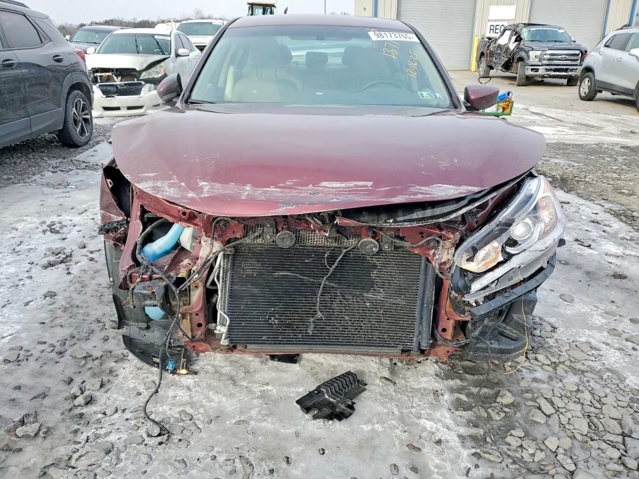 2017 HONDA ACCORD LX photo 5