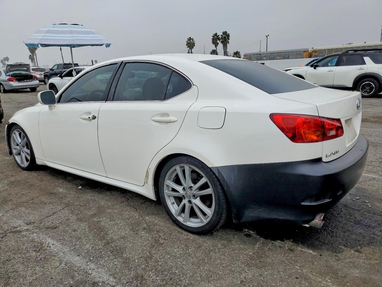 2006 LEXUS IS 250 photo 2
