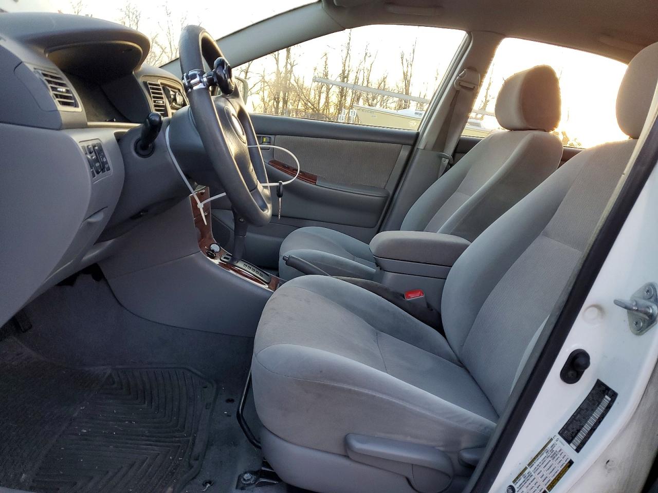 2008 TOYOTA COROLLA CE photo 7