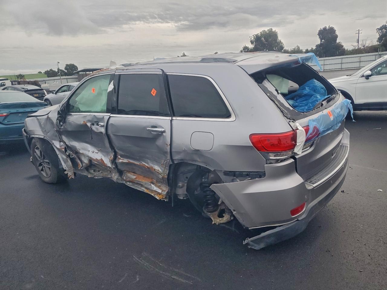2019 JEEP GRAND CHEROKEE LIMITED photo 2