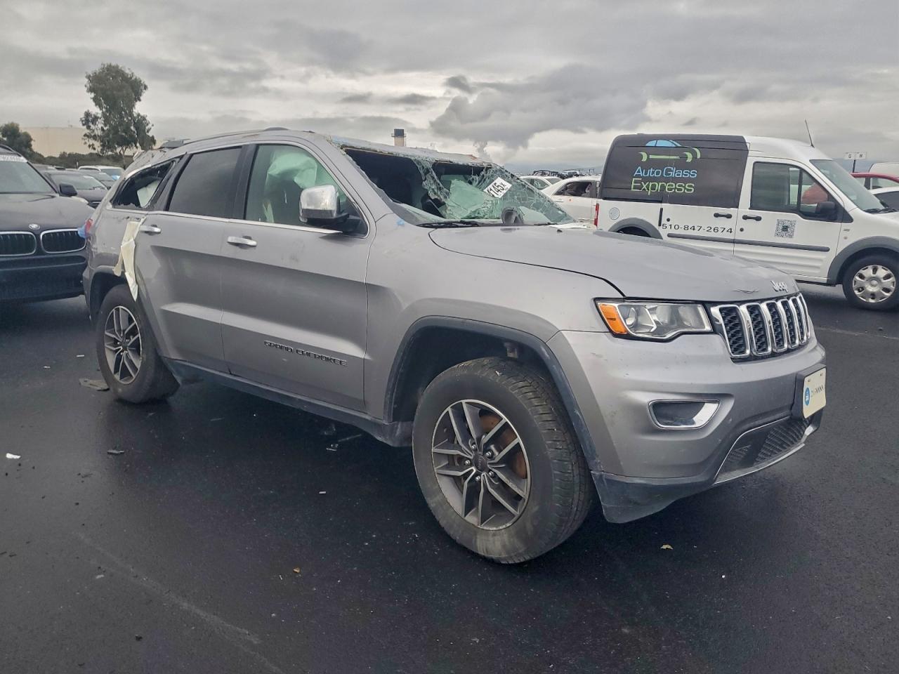 2019 JEEP GRAND CHEROKEE LIMITED photo 4