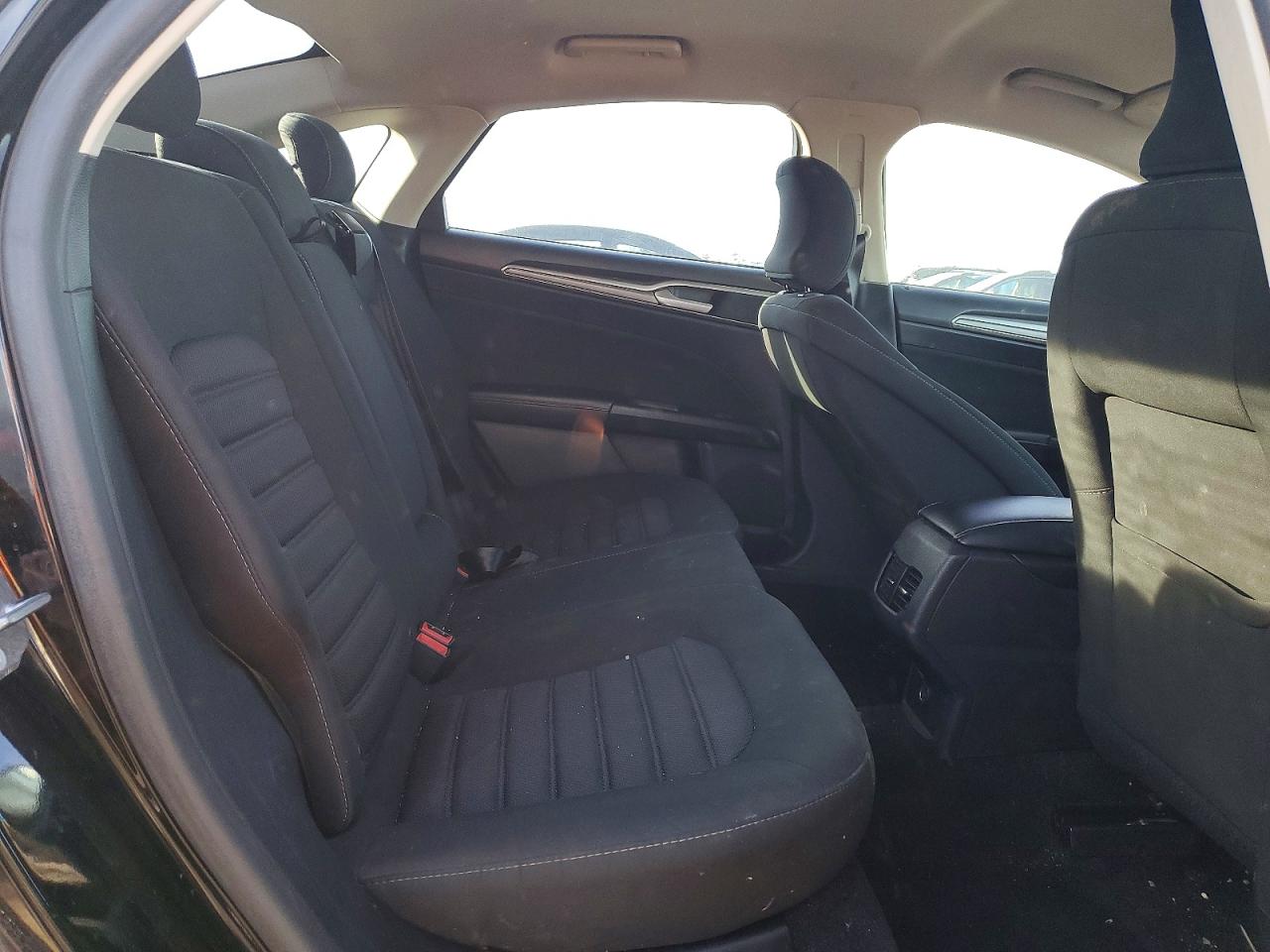 2018 FORD FUSION SE photo 10