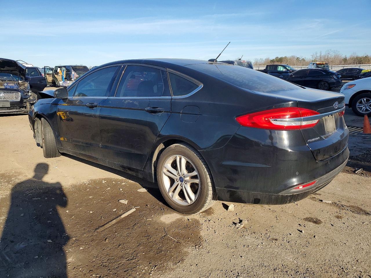 2018 FORD FUSION SE photo 2