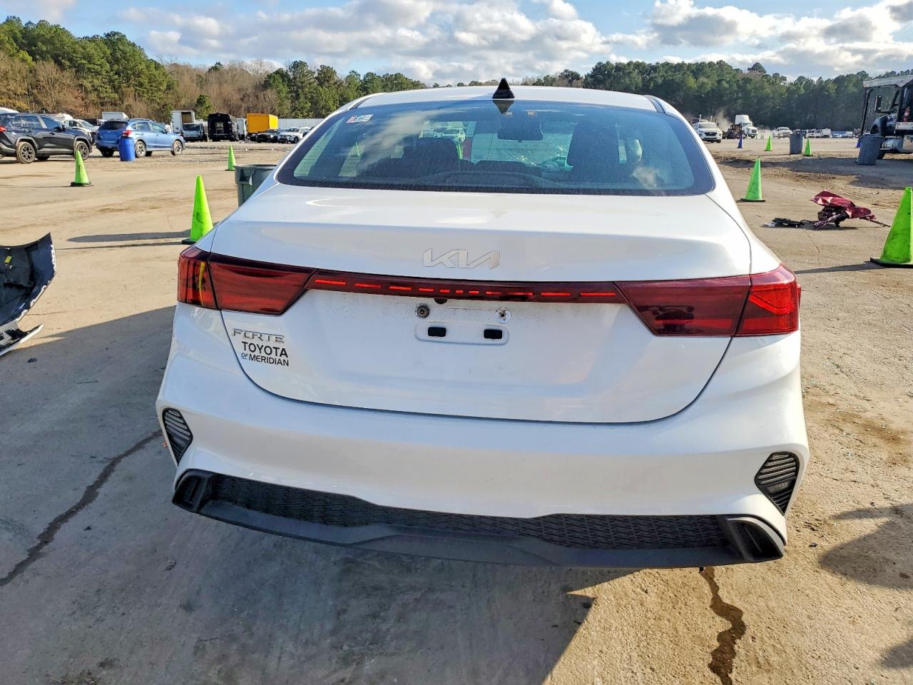 2023 KIA FORTE LX photo 6