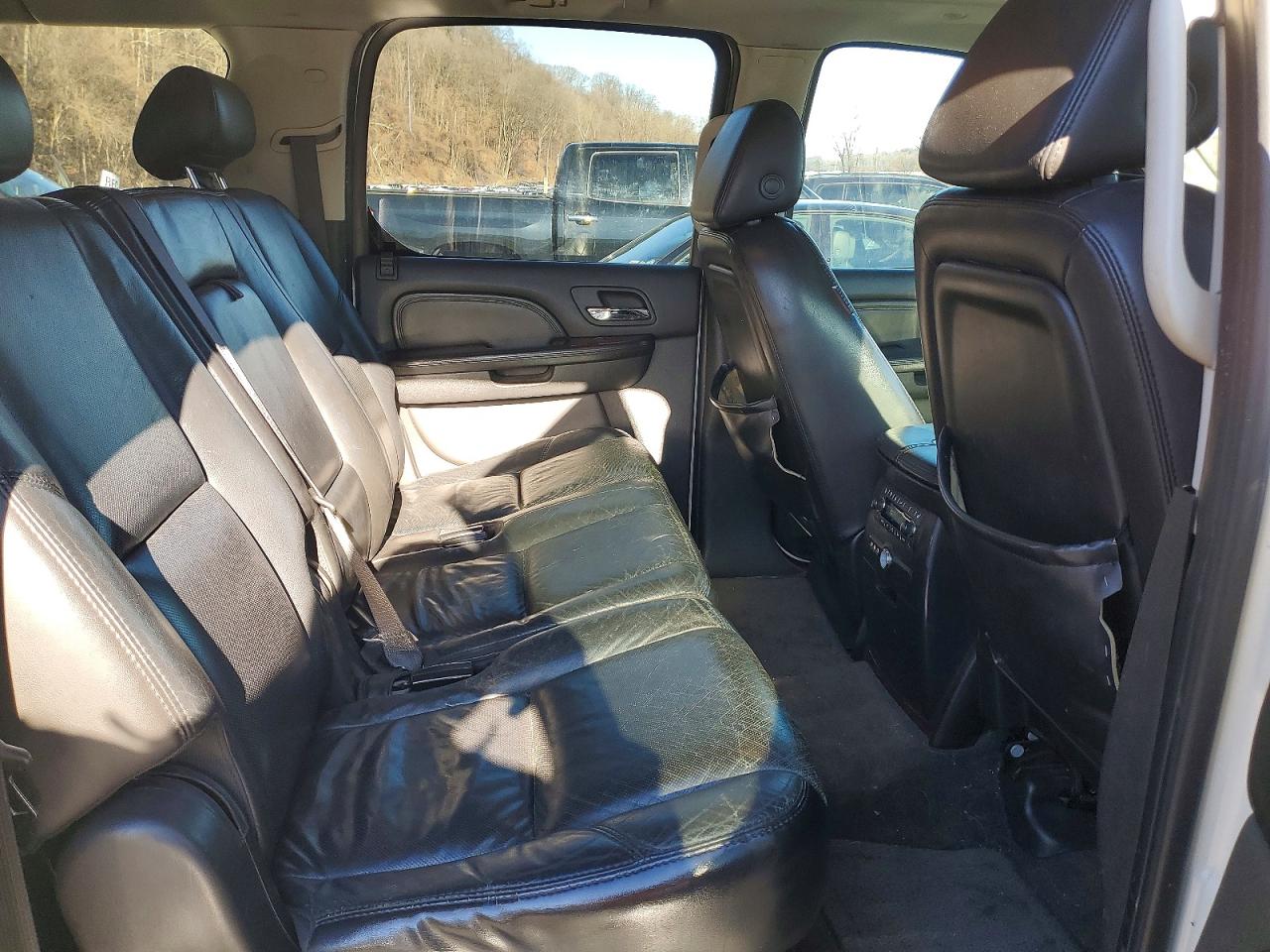 2007 CADILLAC ESCALADE ESV photo 11