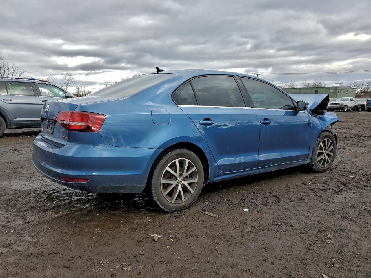 2017 VOLKSWAGEN JETTA SE photo 3