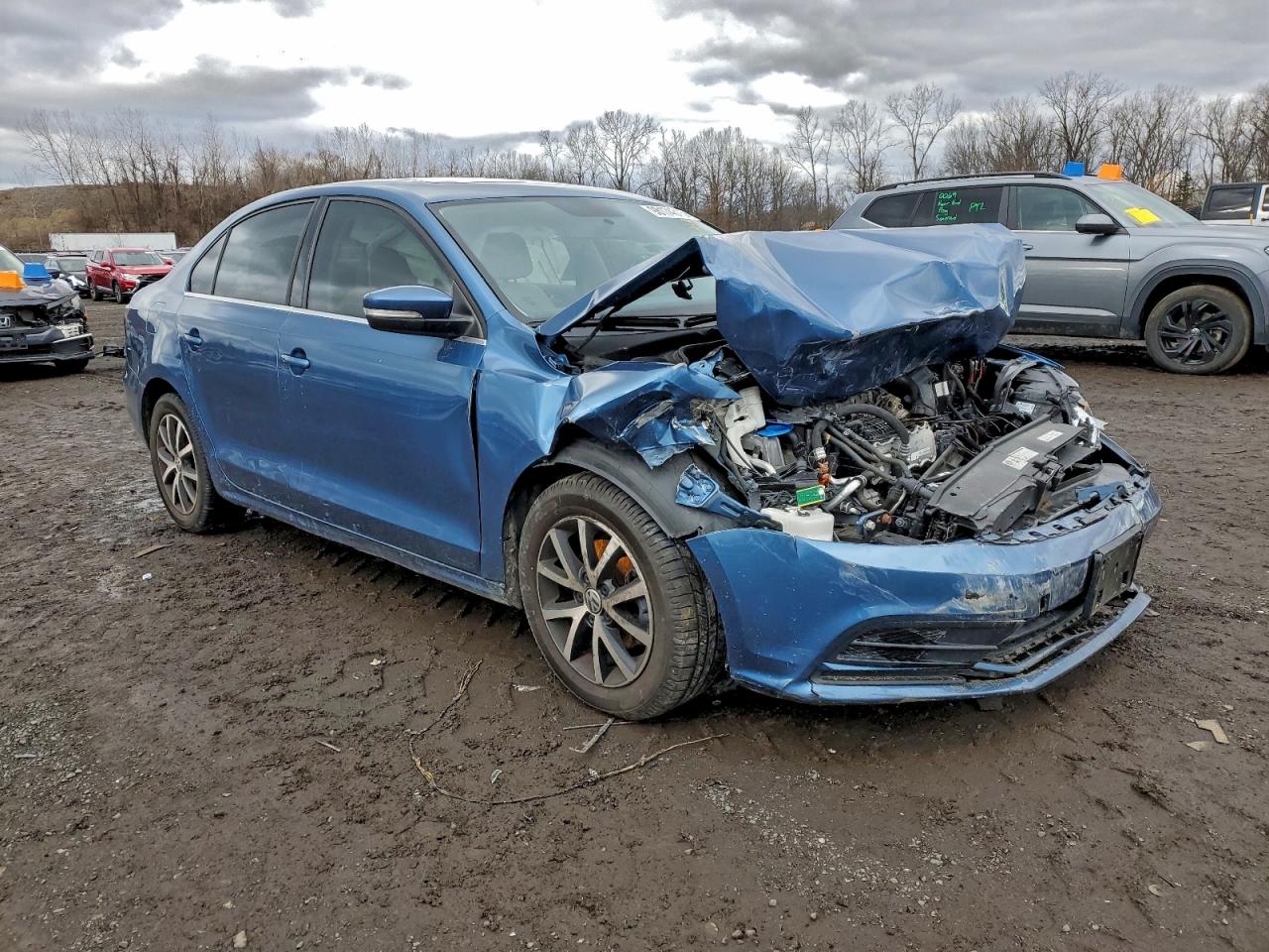 2017 VOLKSWAGEN JETTA SE photo 4