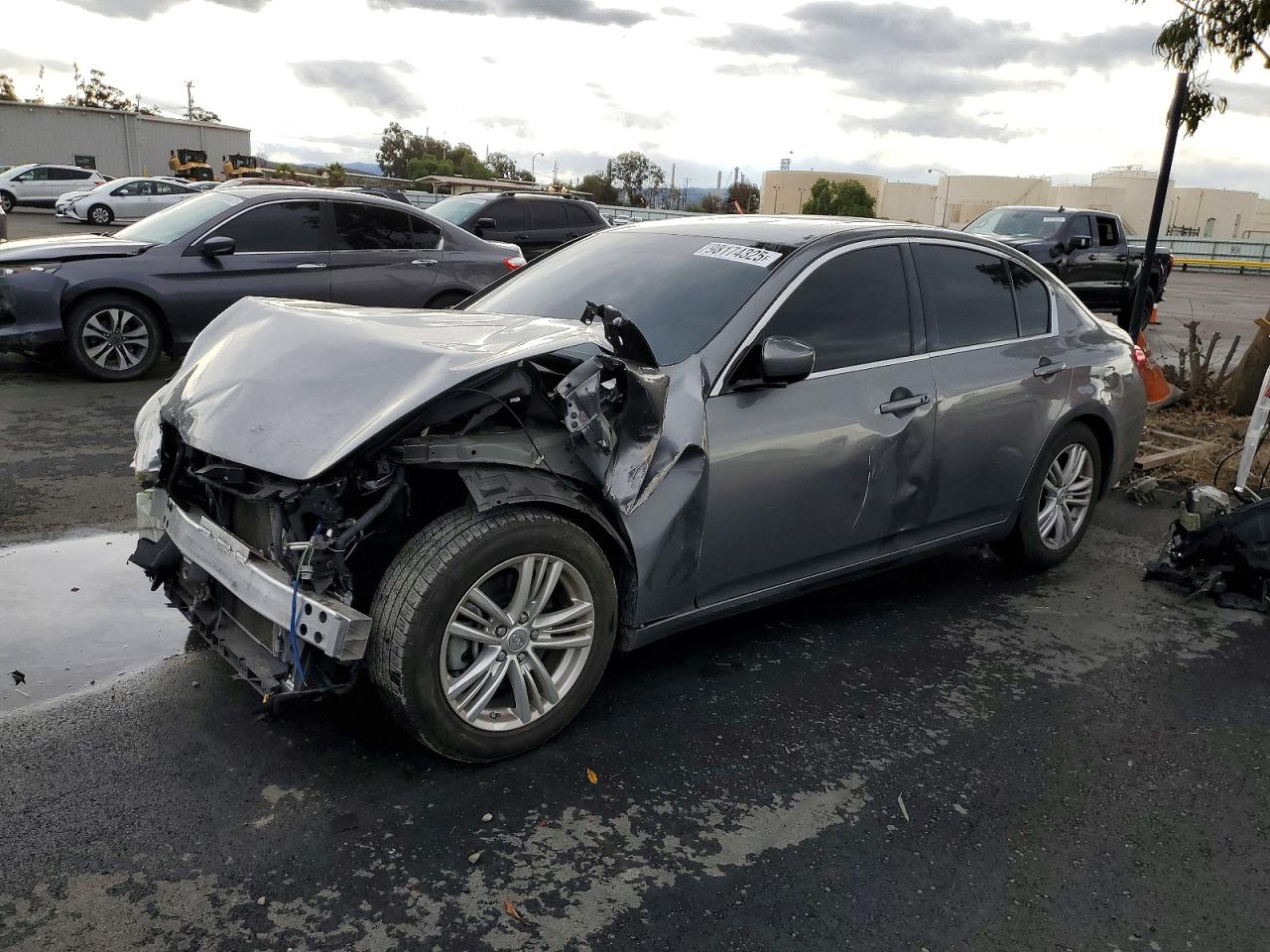 2013 INFINITI G37