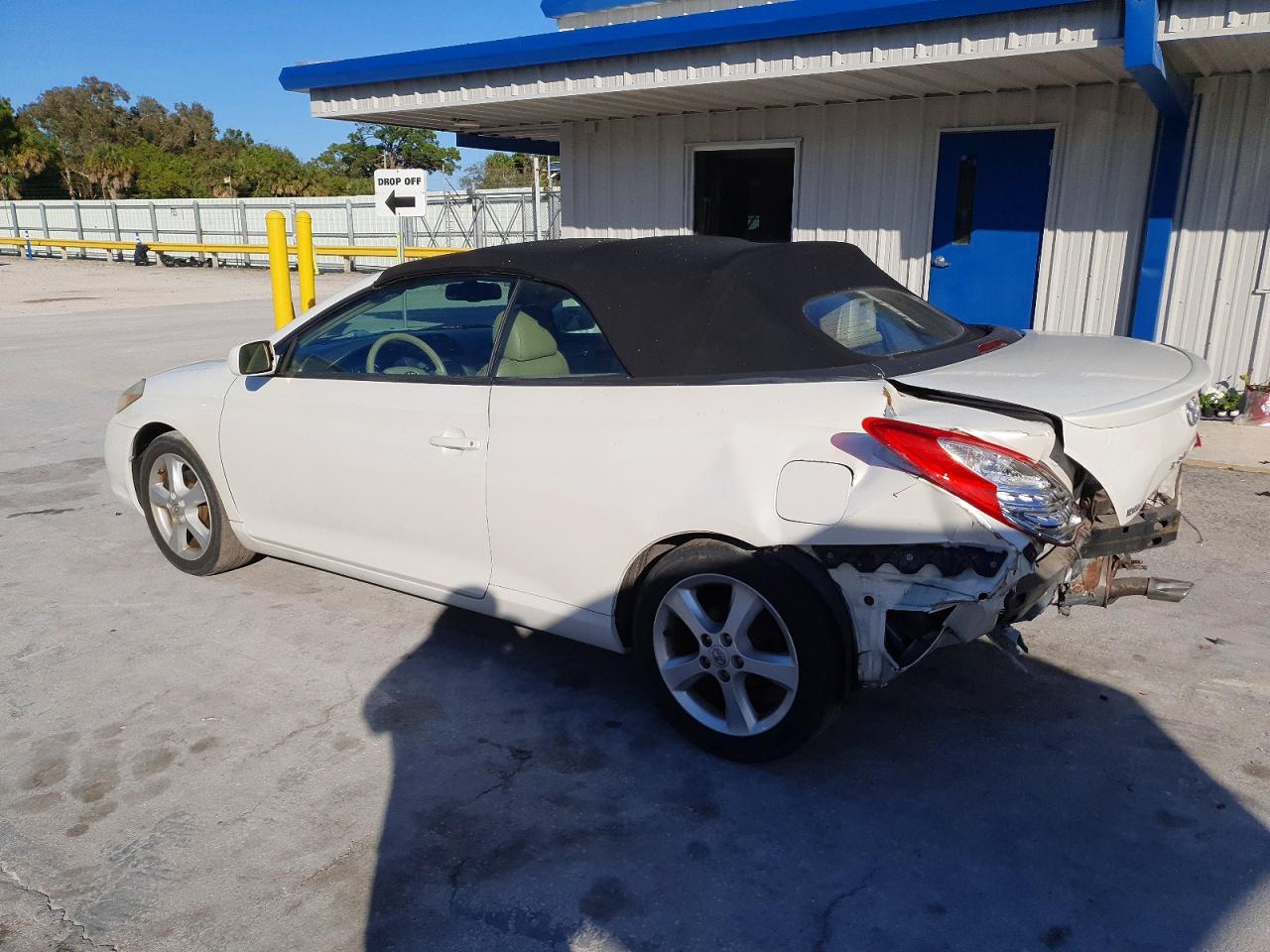 2007 TOYOTA CAMRY SOLARA SE photo 2