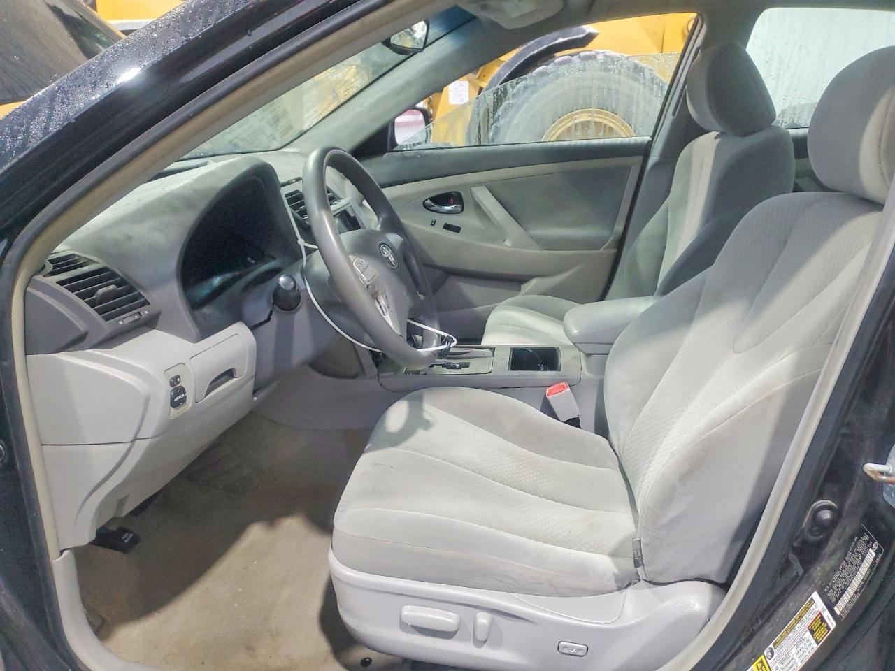 2009 TOYOTA CAMRY BASE photo 25