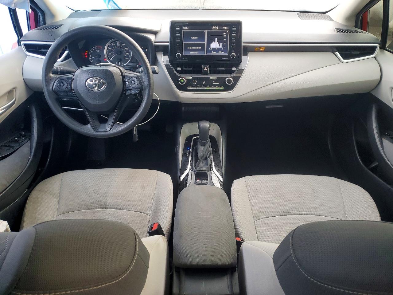 2021 TOYOTA COROLLA LE photo 8