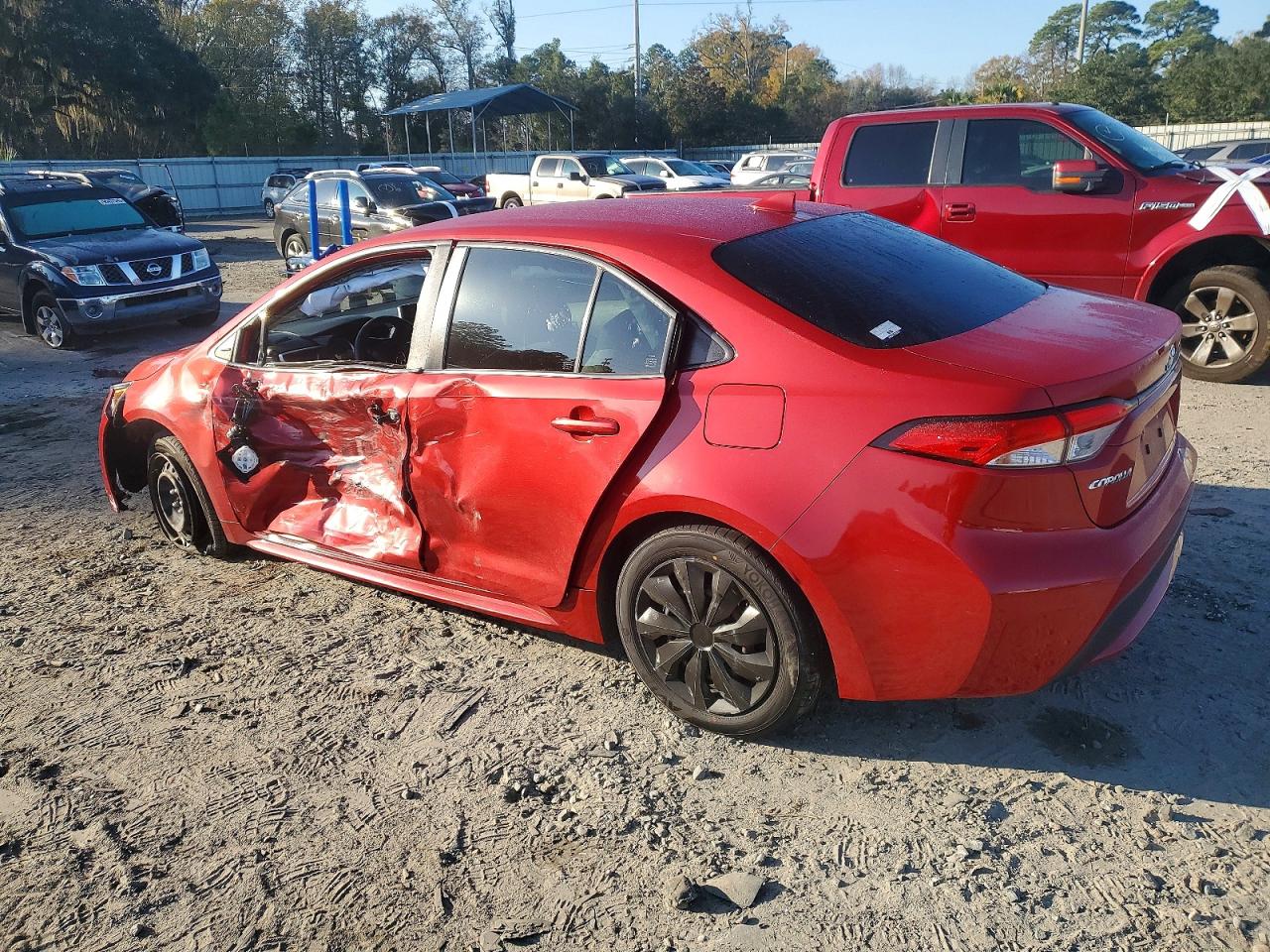 2021 TOYOTA COROLLA LE photo 2