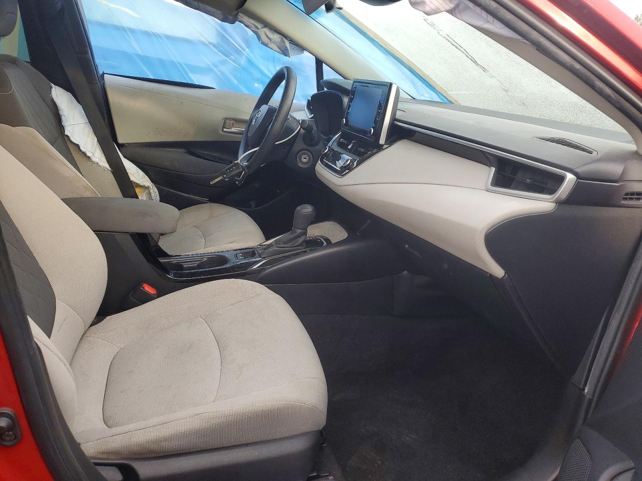 2021 TOYOTA COROLLA LE photo 7