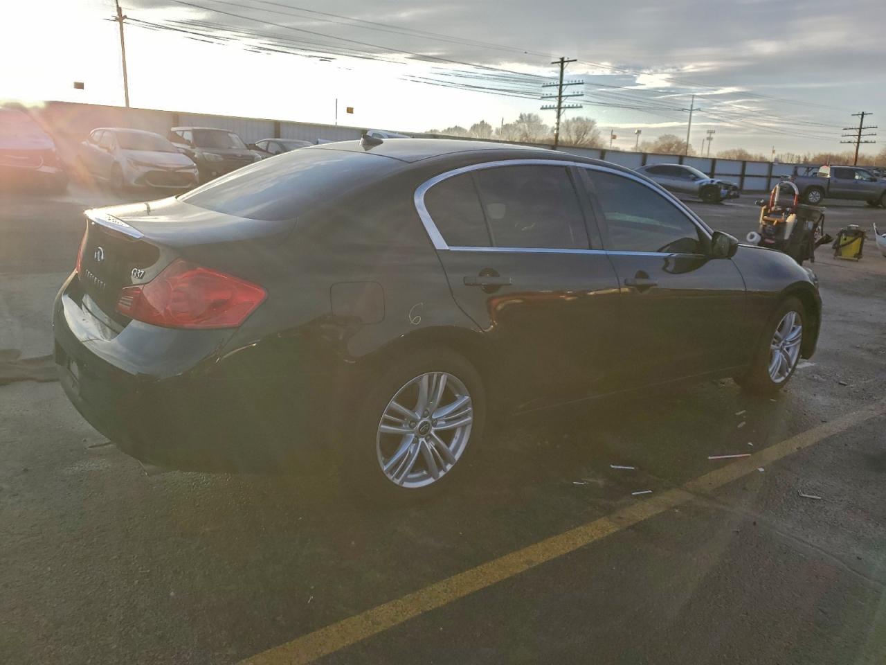2012 INFINITI G37 BASE photo 3