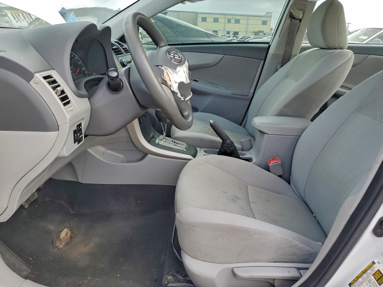 2010 TOYOTA COROLLA BASE photo 7