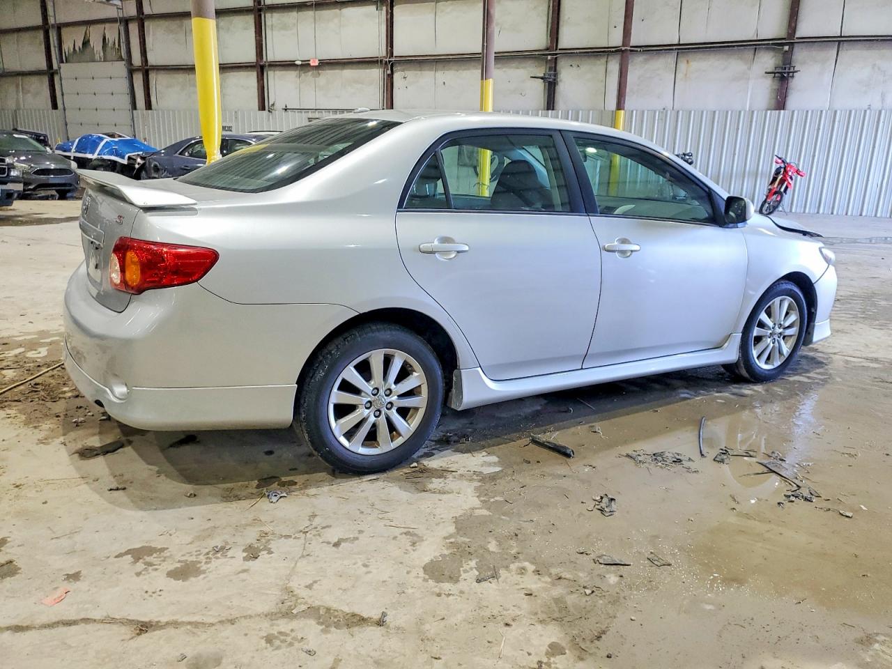 2009 TOYOTA COROLLA BASE photo 3