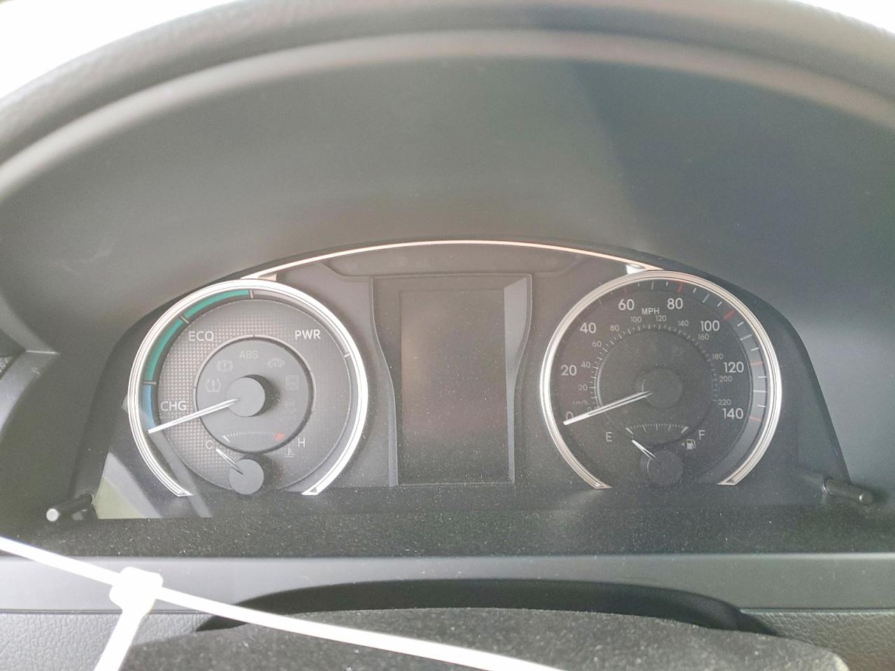 2015 TOYOTA CAMRY HYBRID photo 9