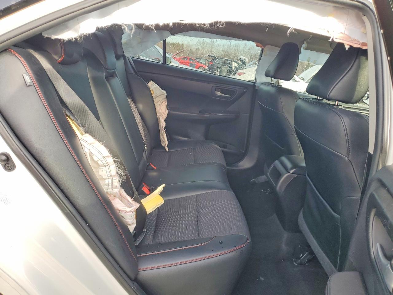 2015 TOYOTA CAMRY HYBRID photo 10