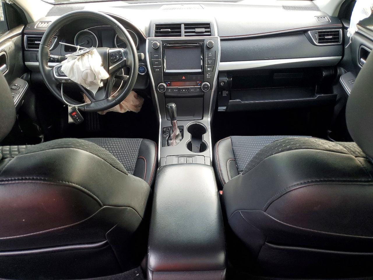 2015 TOYOTA CAMRY HYBRID photo 8