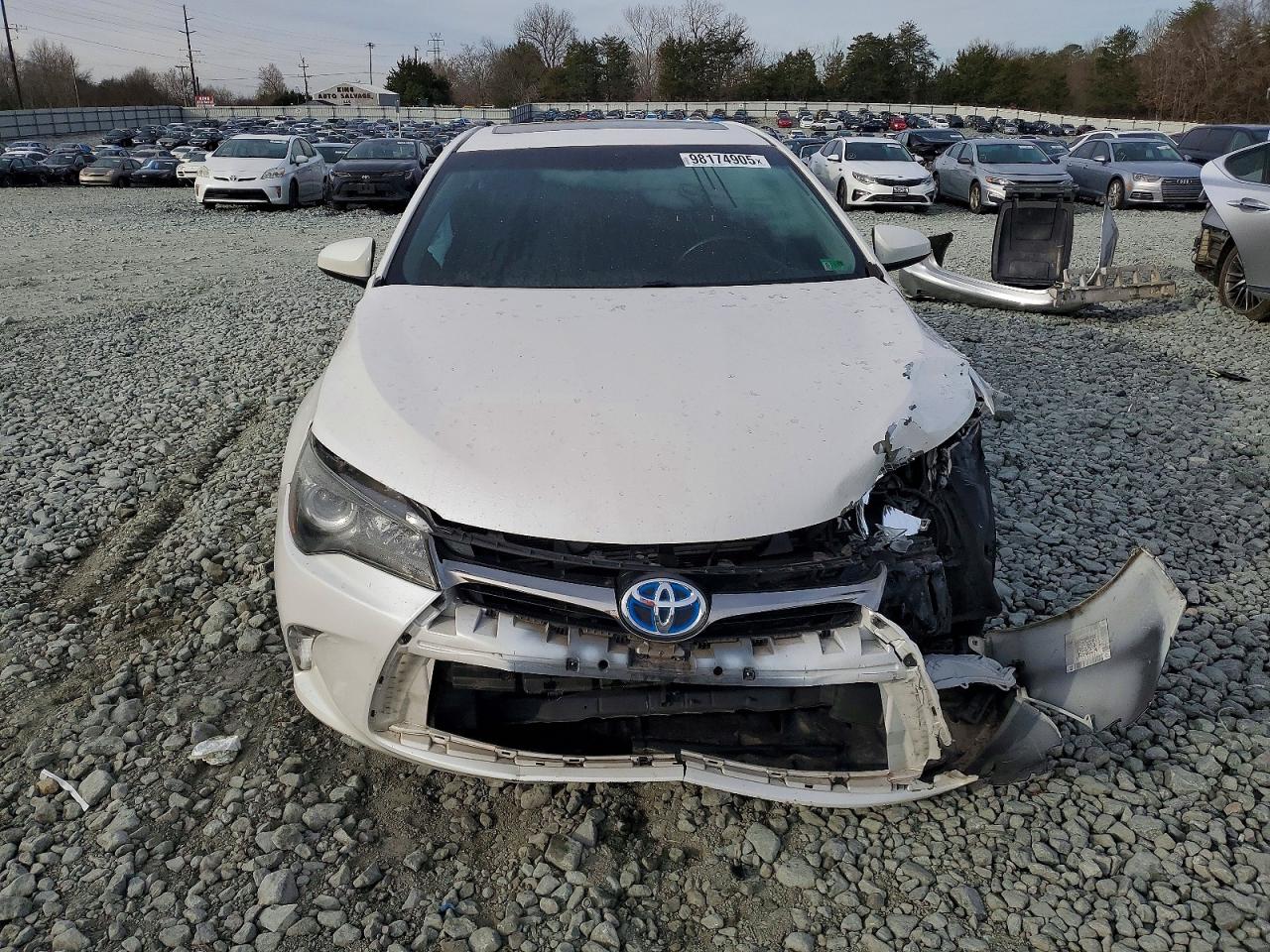2015 TOYOTA CAMRY HYBRID photo 5