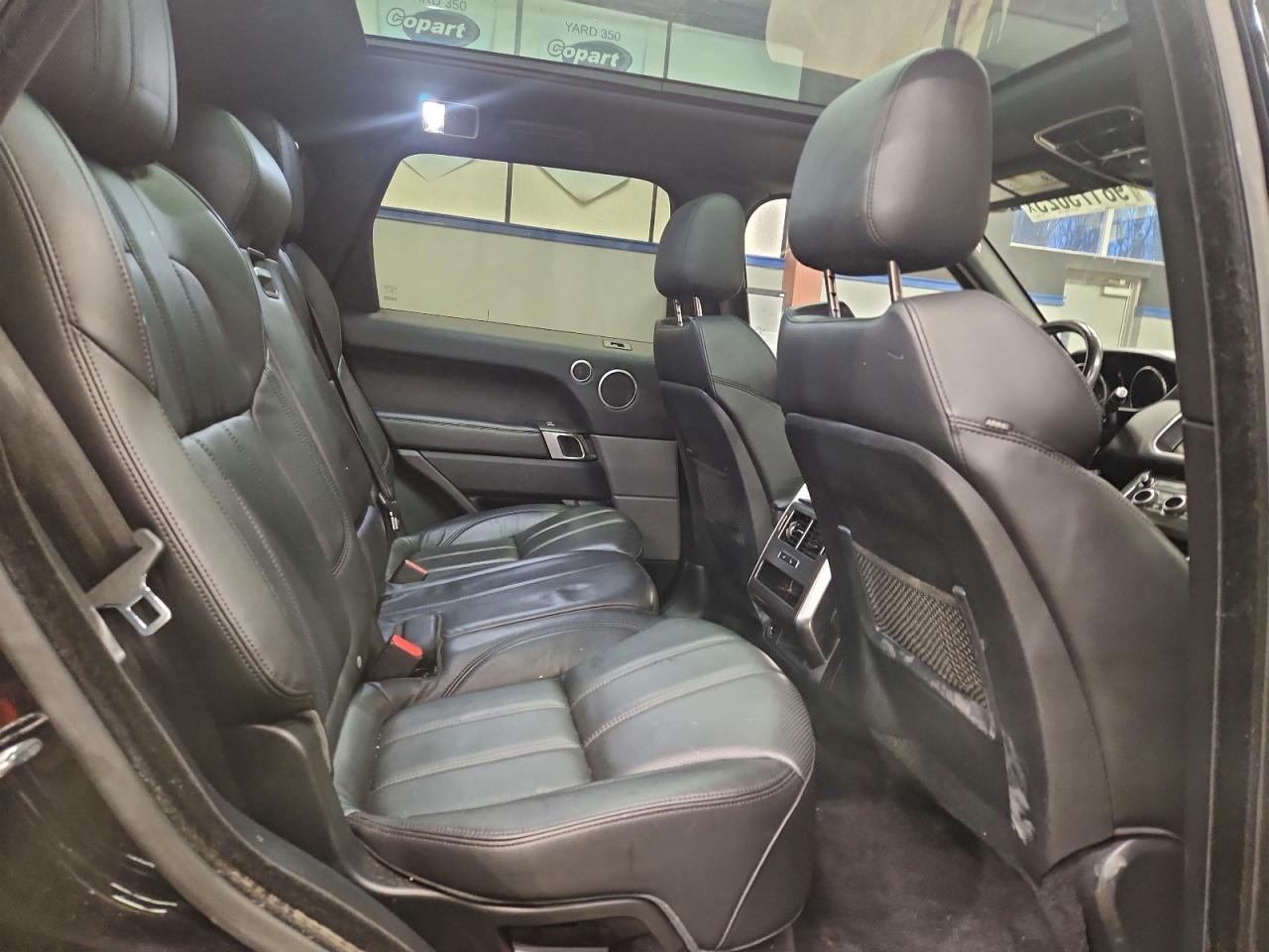 2017 LAND ROVER RANGE ROVER SPORT SE photo 11