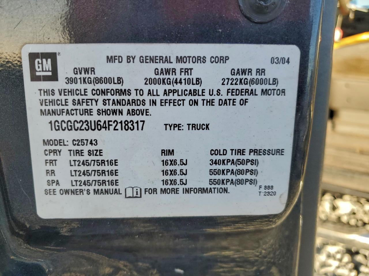 2004 CHEVROLET SILVERADO C2500 photo 12