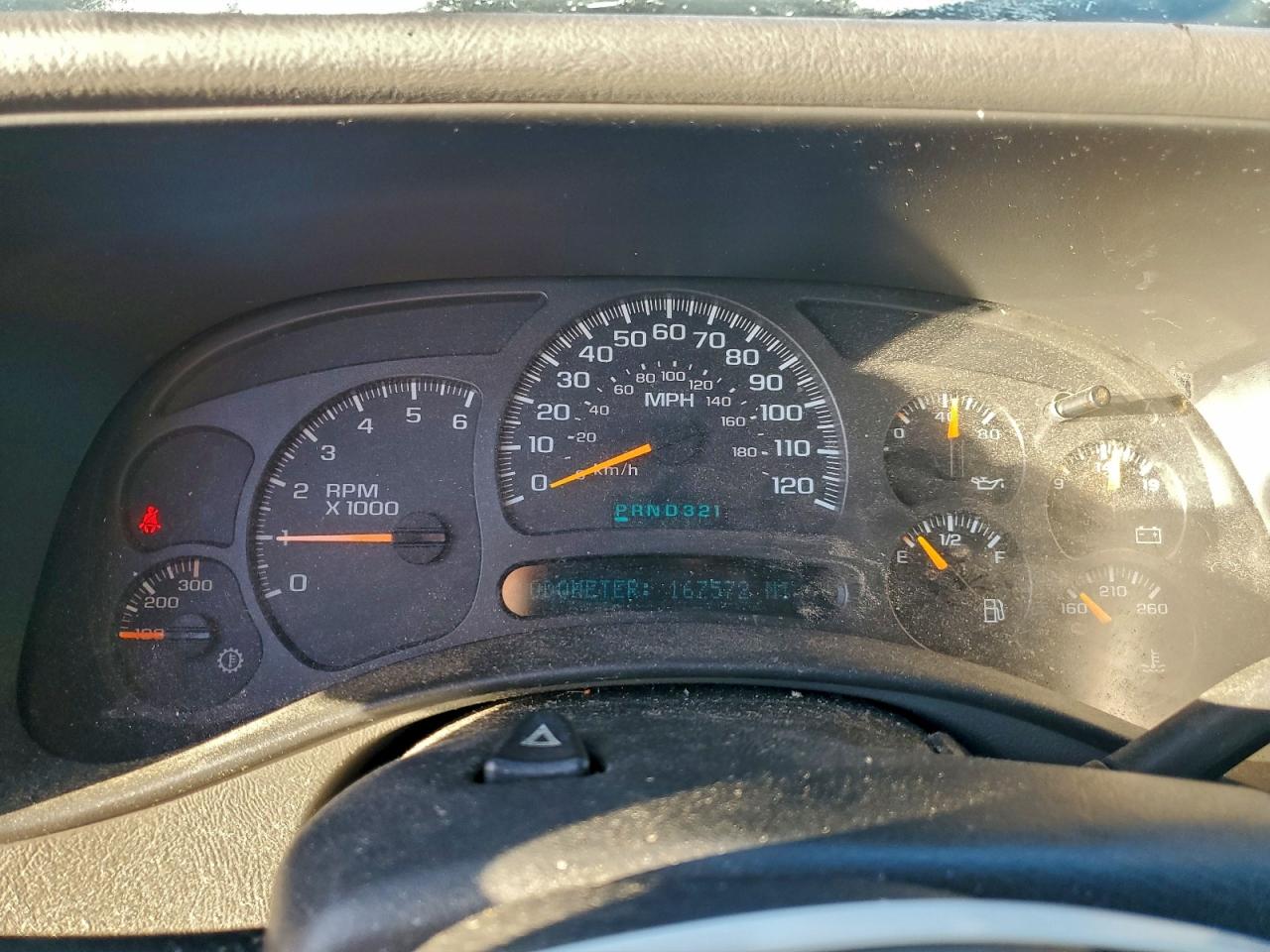 2004 CHEVROLET SILVERADO C2500 photo 9