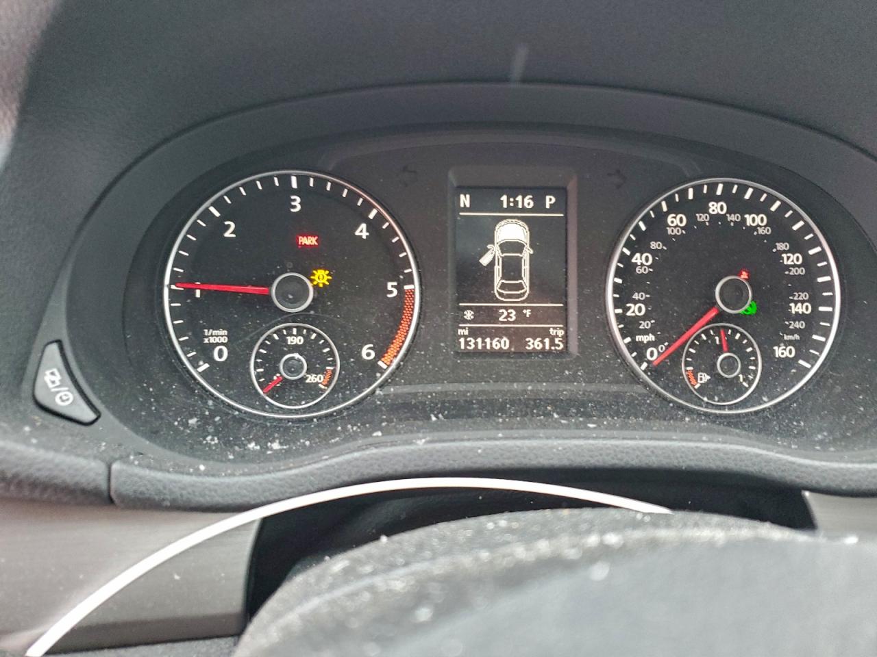 2015 VOLKSWAGEN PASSAT SE photo 9
