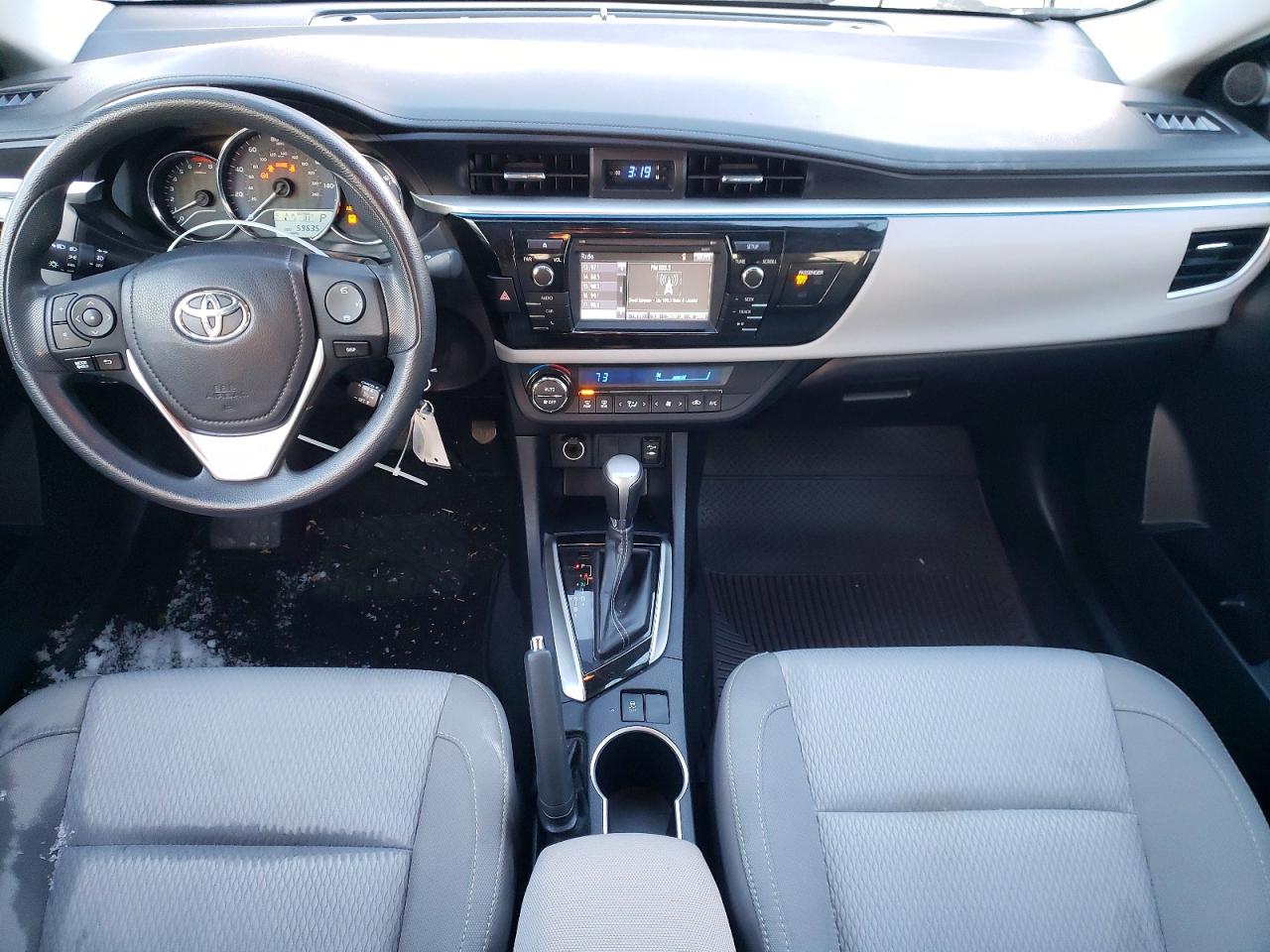 2016 TOYOTA COROLLA L photo 8