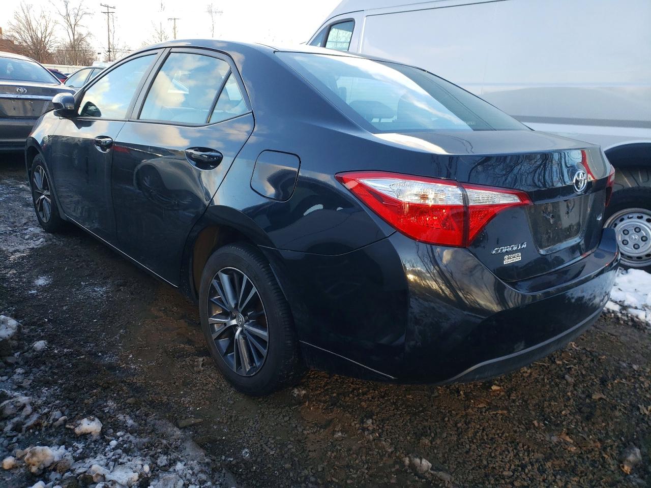 2016 TOYOTA COROLLA L photo 2