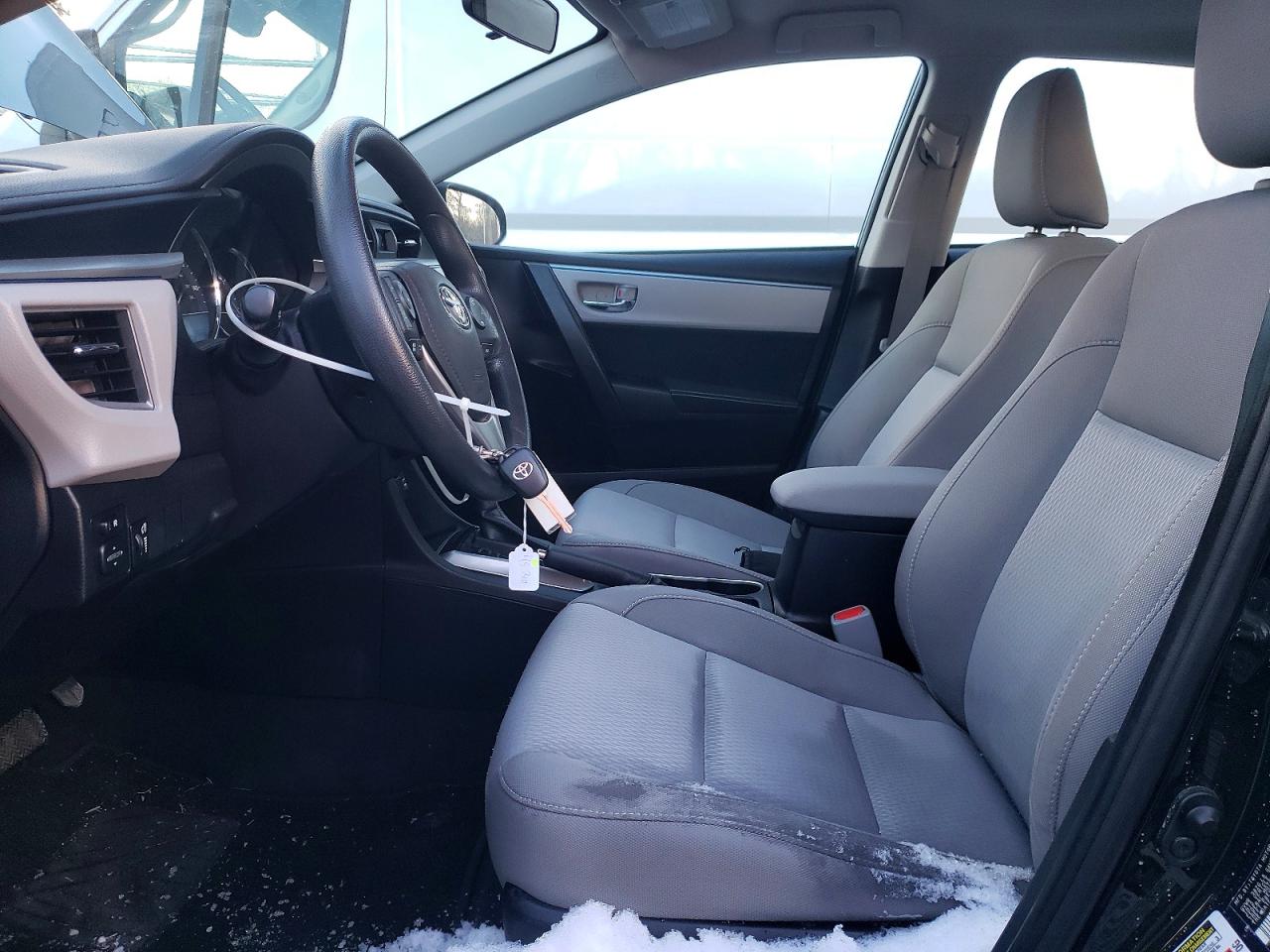 2016 TOYOTA COROLLA L photo 7