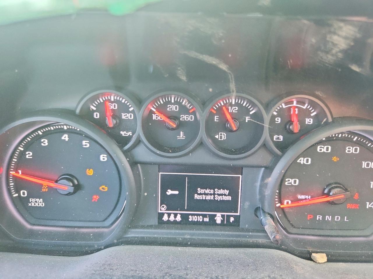2024 CHEVROLET SILVERADO K2500 CUSTOM photo 9