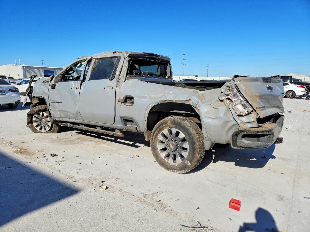 2024 CHEVROLET SILVERADO K2500 CUSTOM photo 2