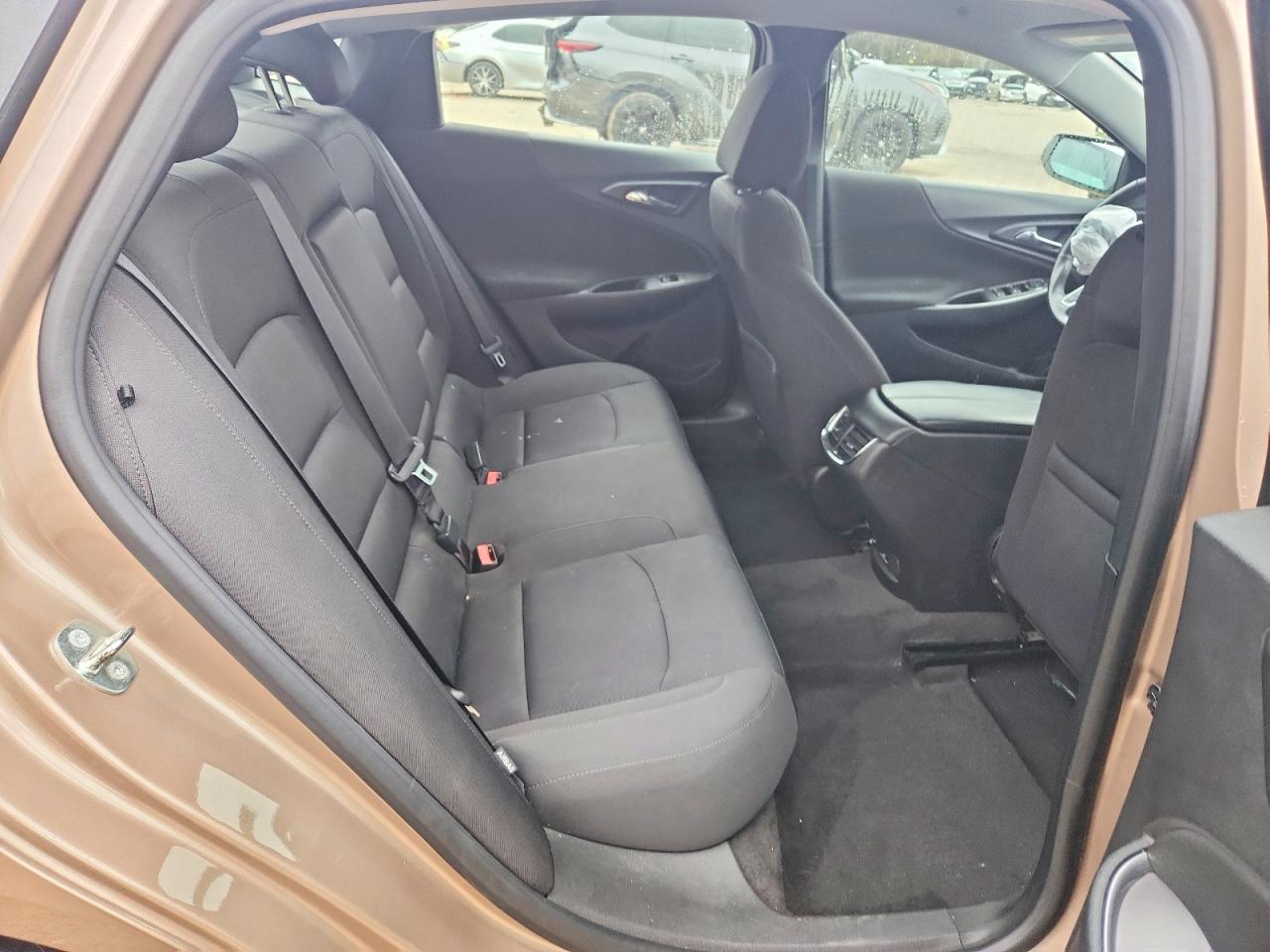 2018 CHEVROLET MALIBU LT photo 10
