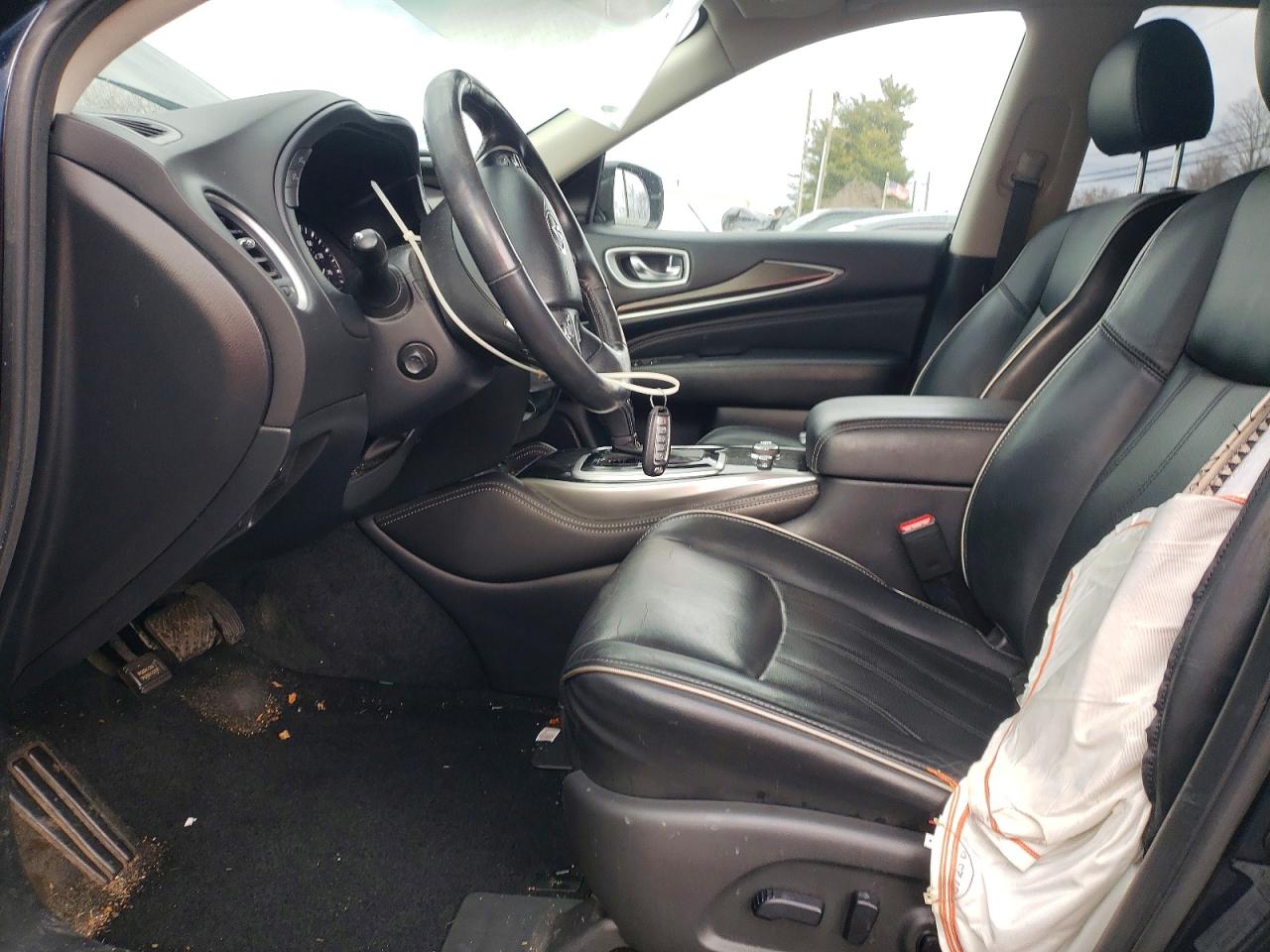 2020 INFINITI QX60 LUXE photo 7