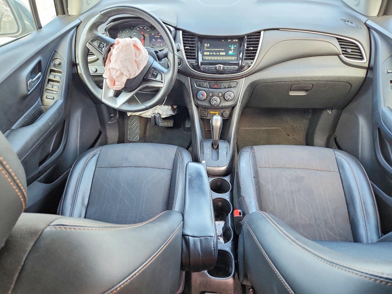 2017 CHEVROLET TRAX 1LT photo 8