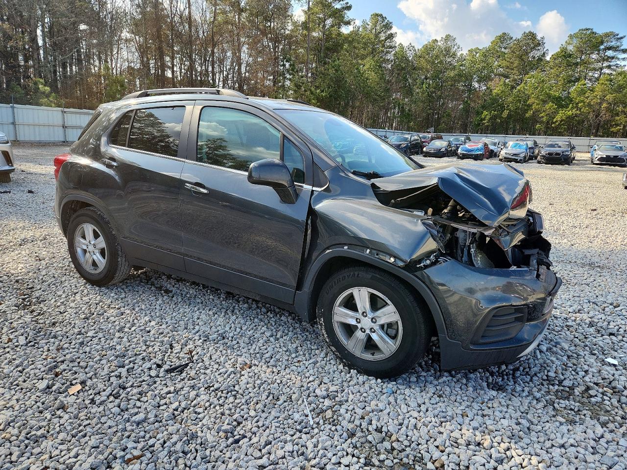 2017 CHEVROLET TRAX 1LT photo 4