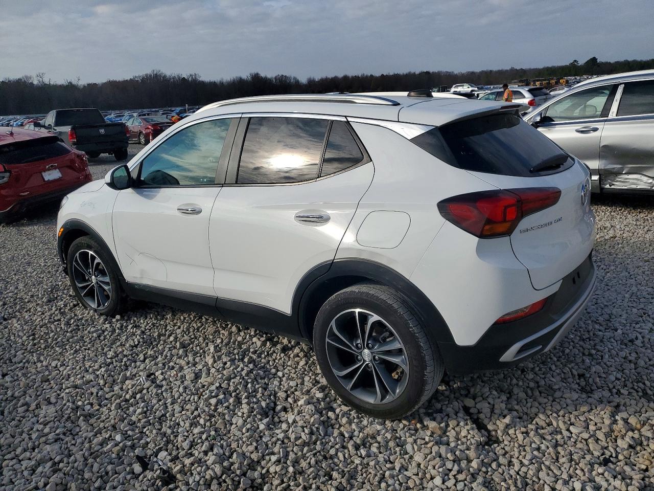 2020 BUICK ENCORE GX SELECT photo 2