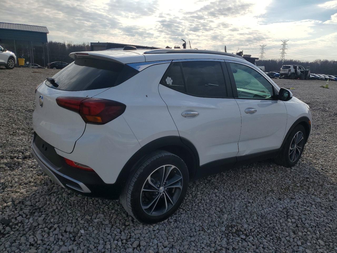 2020 BUICK ENCORE GX SELECT photo 3
